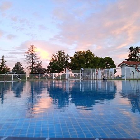 Albergue Zaragoza Camping Εξωτερικό φωτογραφία