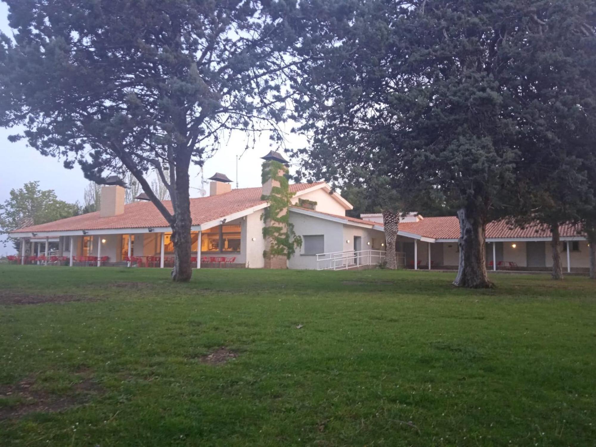Albergue Zaragoza Camping Εξωτερικό φωτογραφία
